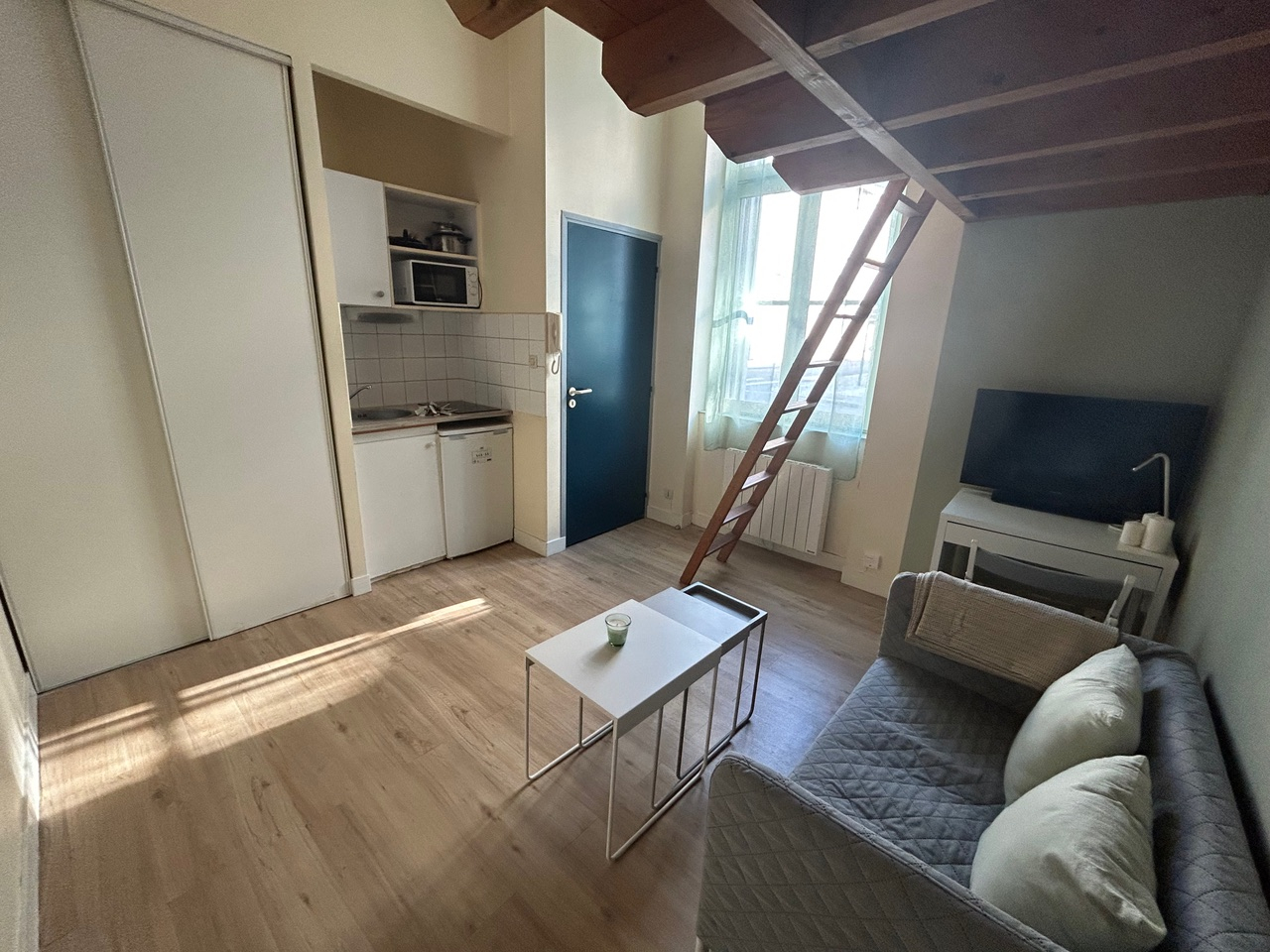 Agence immobilière de Bed ,  School Poitiers