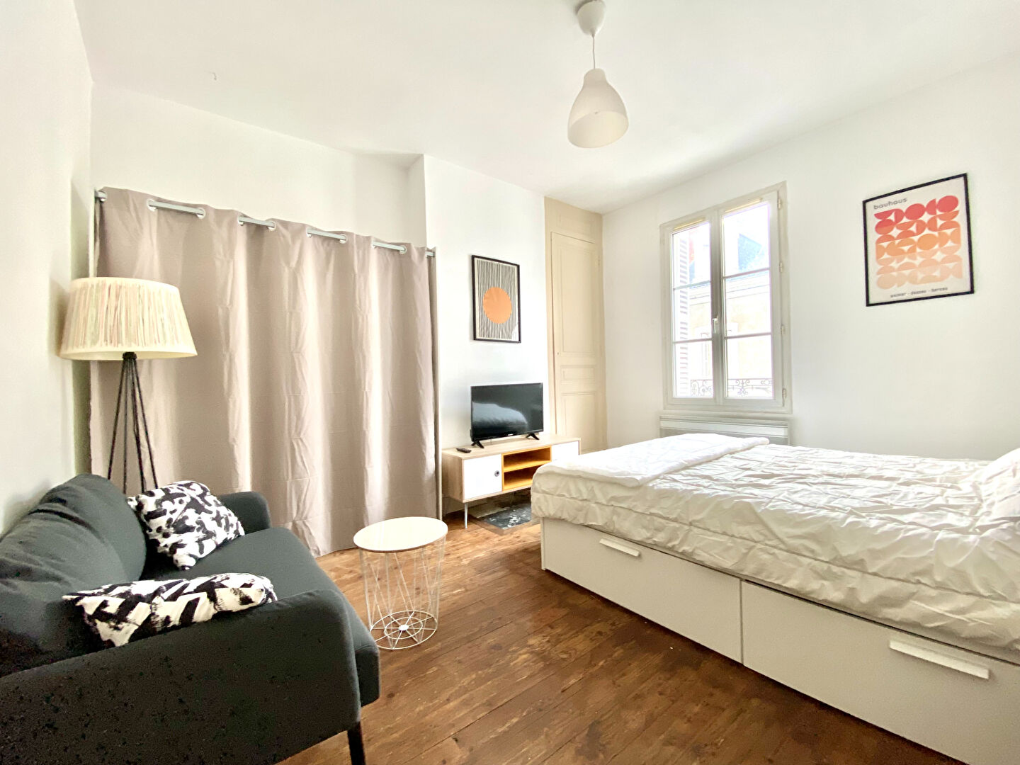Agence immobilière de Bed ,  School Groupe - Bed ,  Family Tours