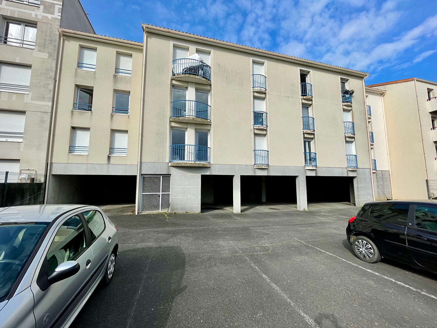 Agence immobilière de Bed ,  School Poitiers