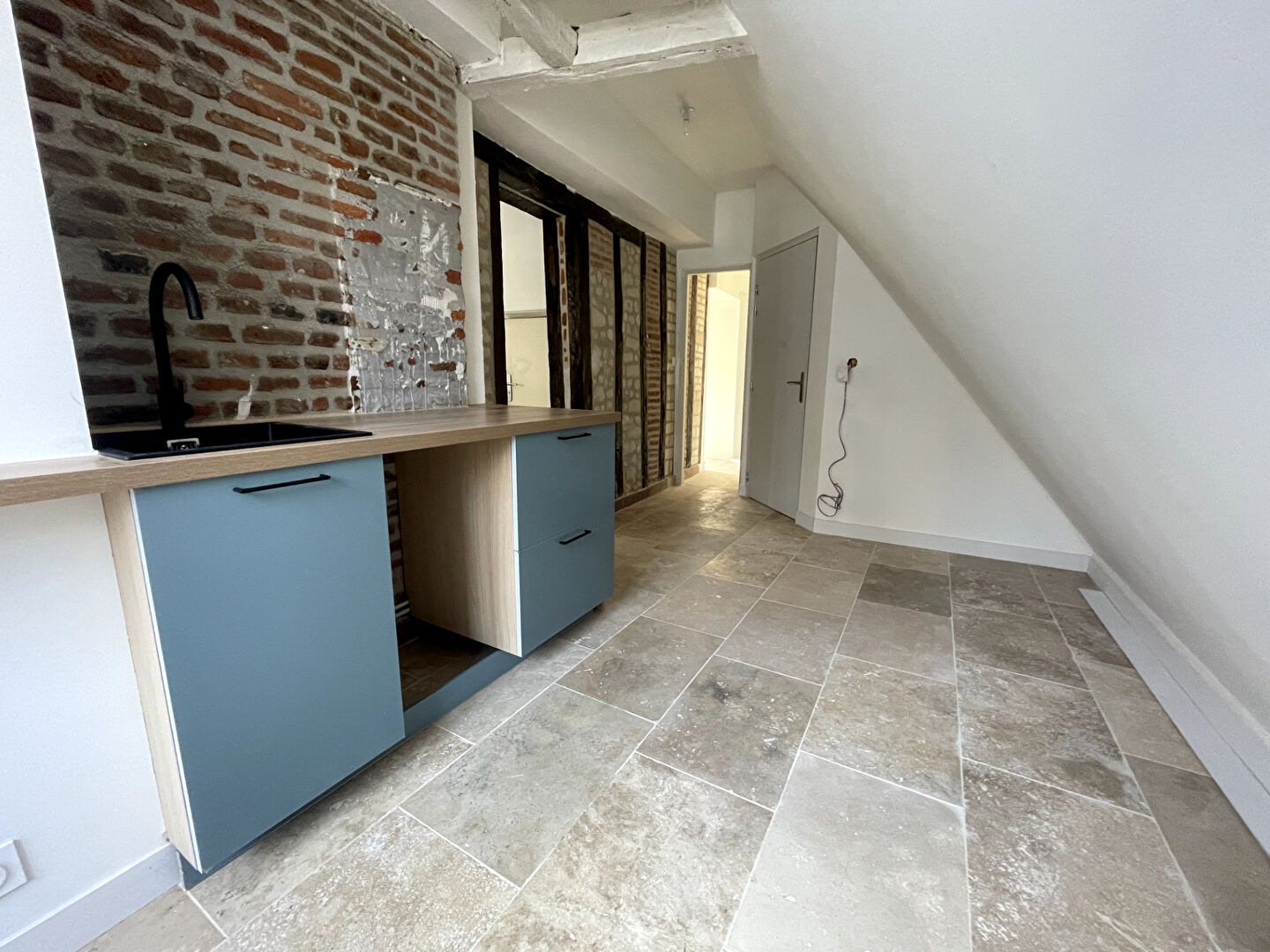 Agence immobilière de Bed ,  School Groupe - Bed ,  Family Tours