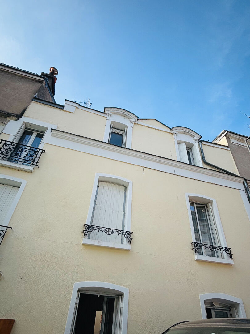 Agence immobilière de 
 Bed ,  School Paris 13 - Bed ,  School Tours 
