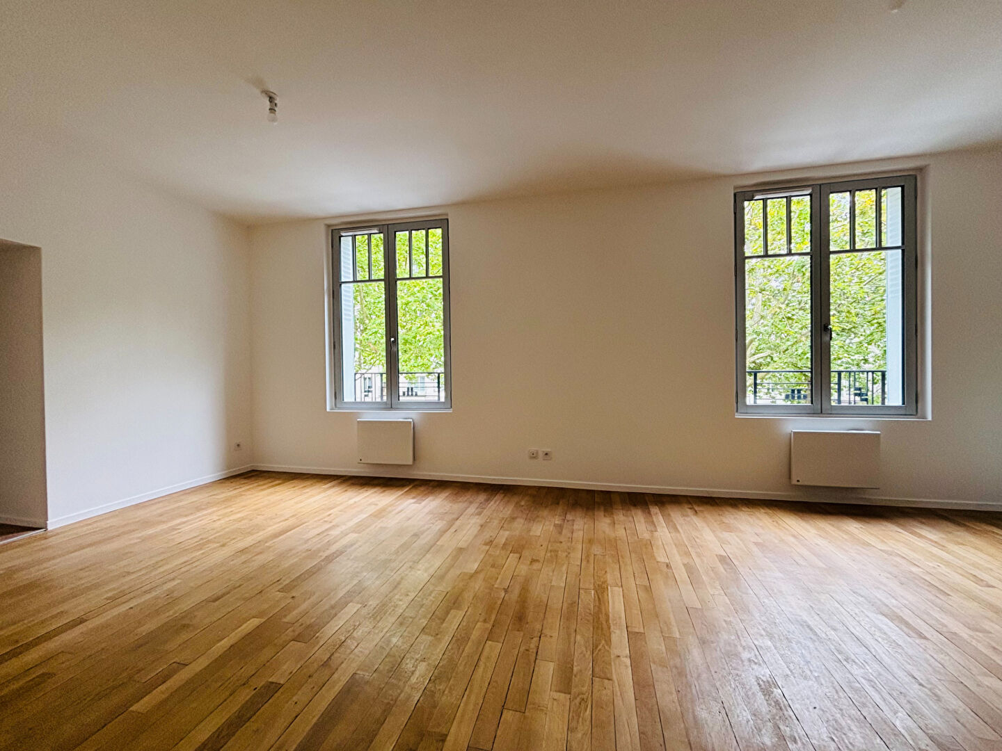 Agence immobilière de Bed ,  School Groupe - Bed ,  Family Tours