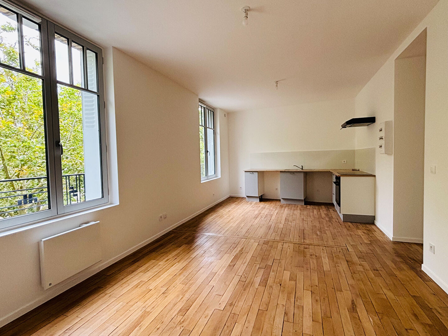 Agence immobilière de Bed ,  School Groupe - Bed ,  Family Tours