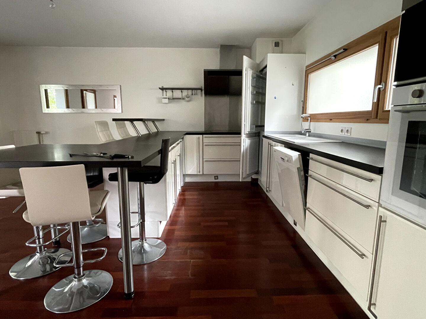 Agence immobilière de Bed ,  School Groupe - Bed ,  Family Tours