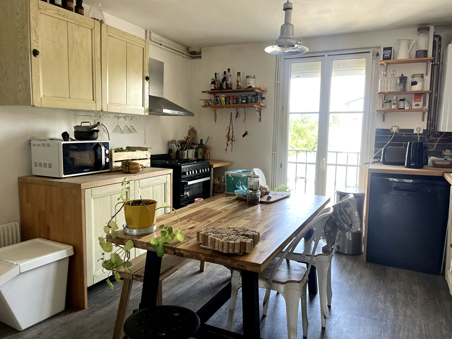 Agence immobilière de 
 Bed ,  School Paris 13 - Bed ,  School Tours 
