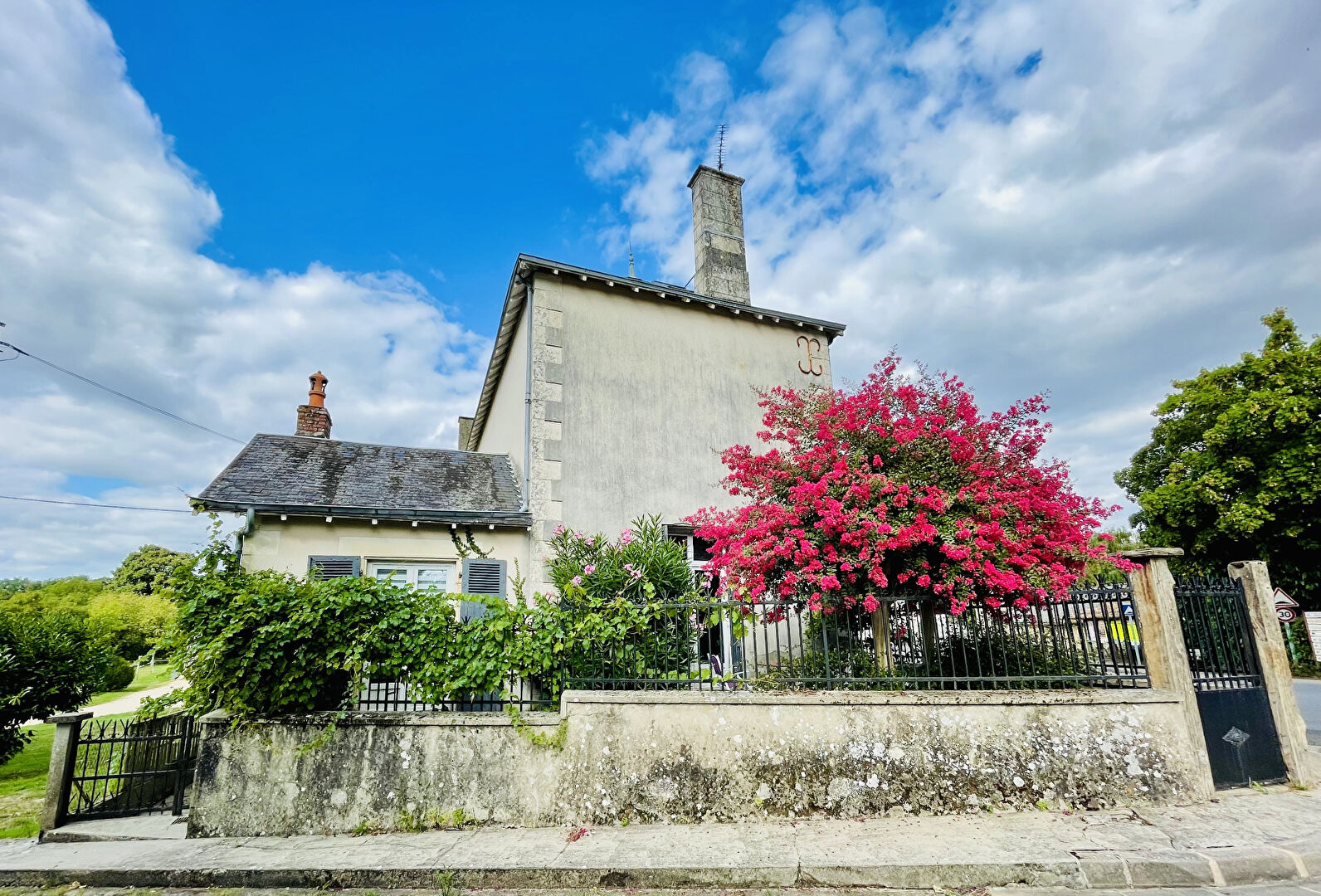 Agence immobilière de Bed ,  School Groupe - Bed ,  Family Poitiers