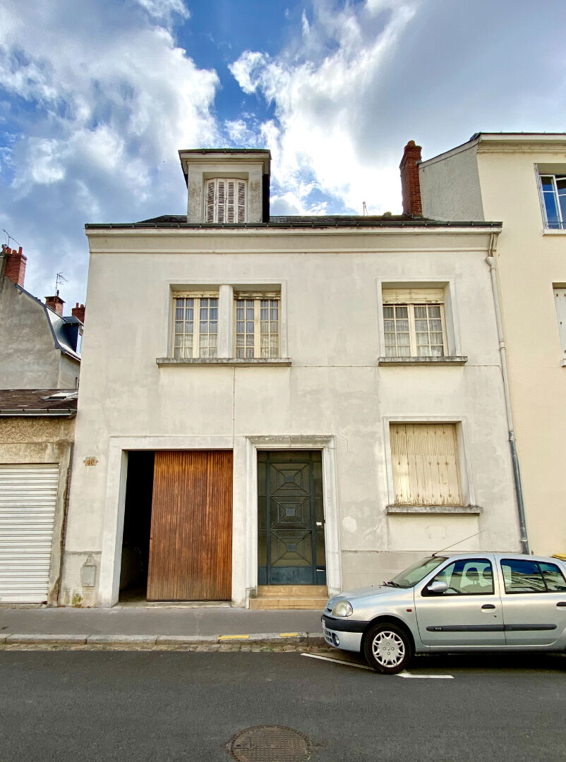 Agence immobilière de 
 Bed ,  School Paris 13 - Bed ,  School Tours 
