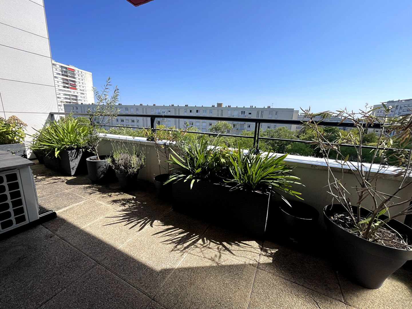 Agence immobilière de Bed ,  School Groupe - Bed ,  Family Tours