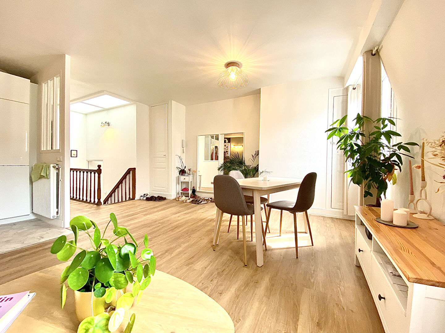 Agence immobilière de Bed ,  School Groupe - Bed ,  Family Tours