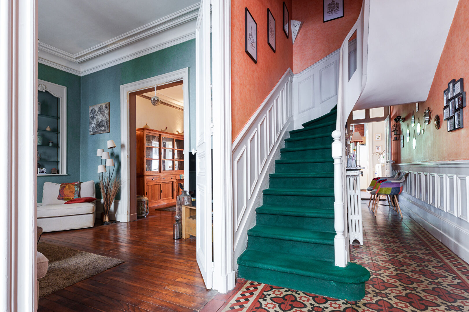 Agence immobilière de Bed ,  School Groupe - Bed ,  Family Tours