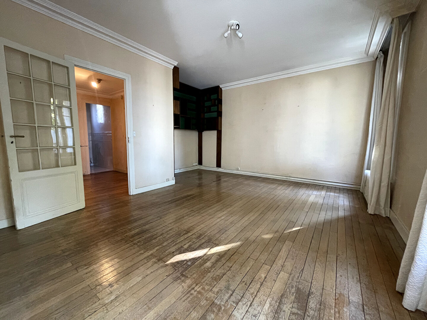 Agence immobilière de Bed ,  School Groupe - Bed ,  Family Tours