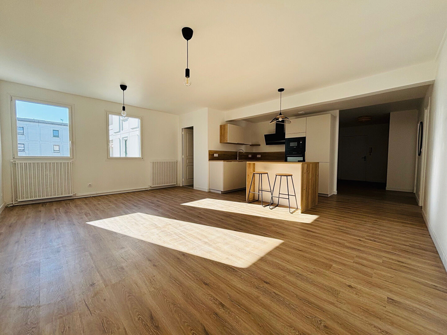 Agence immobilière de Bed ,  School Groupe - Bed ,  Family Tours