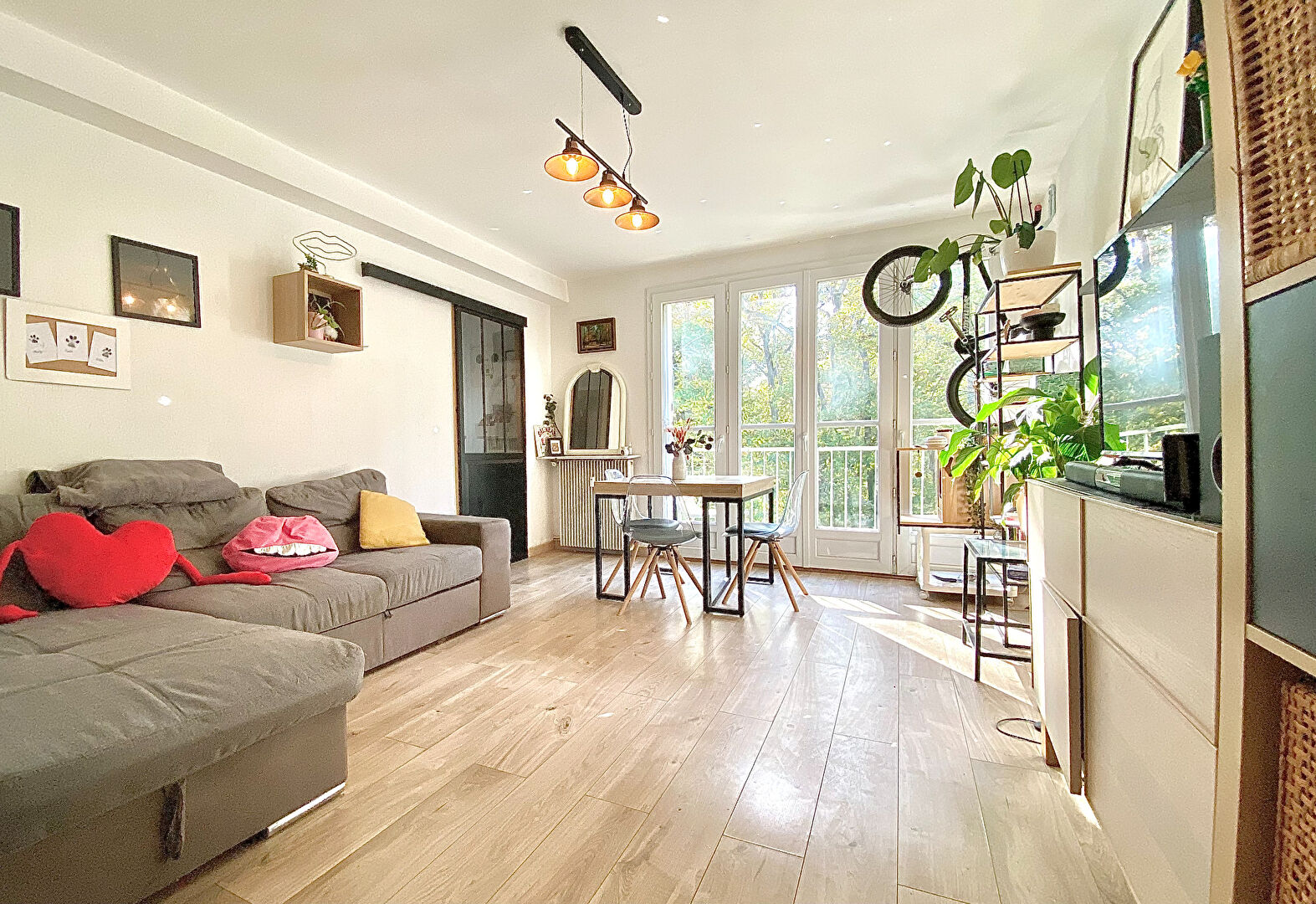 Agence immobilière de Bed ,  School Groupe - Bed ,  Family Tours