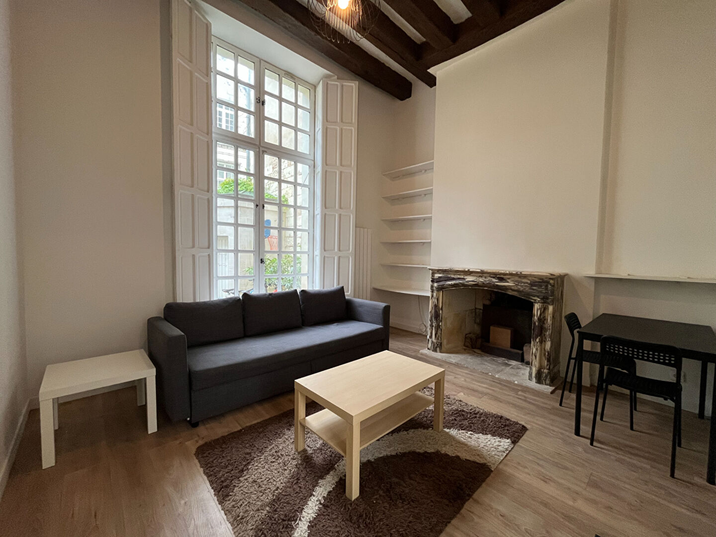 Agence immobilière de 
 Bed ,  School Paris 13 - Bed ,  School Tours 
