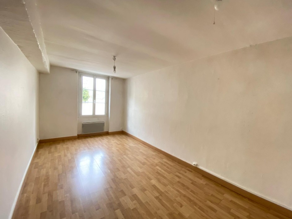 Agence immobilière de 
 Bed ,  School Paris 13 - Bed ,  School Tours 
