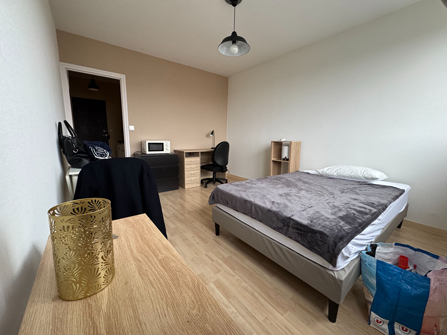 Agence immobilière de 
 Bed ,  School Paris 13 - Bed ,  School Tours 
