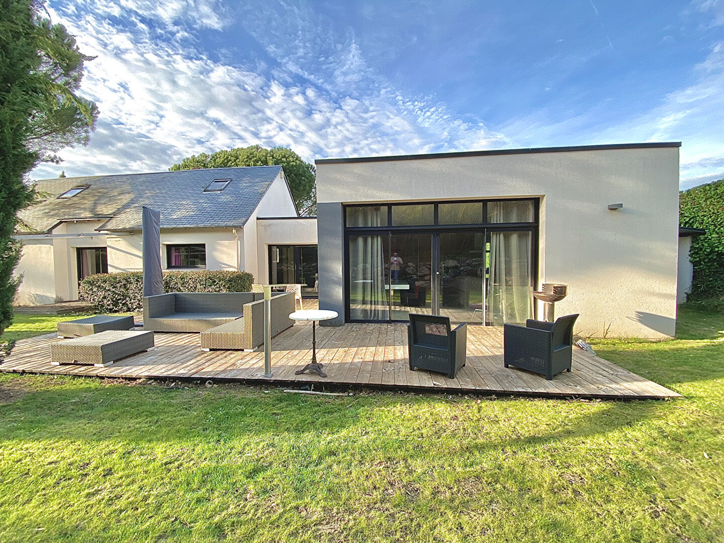 Agence immobilière de Bed ,  School Groupe - Bed ,  Family Tours