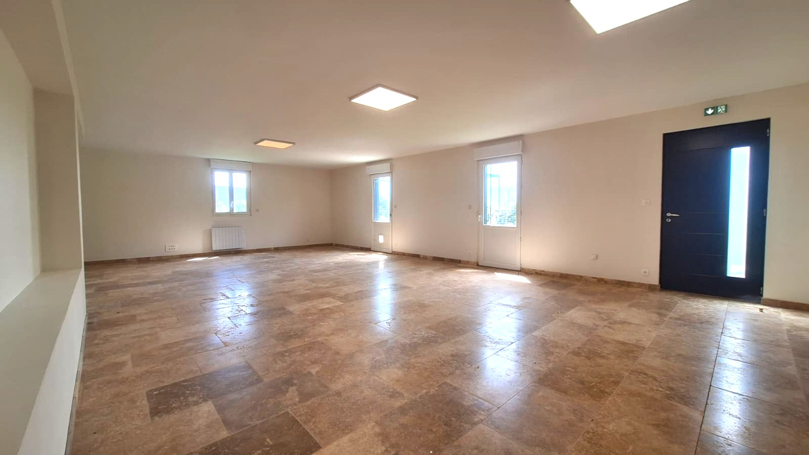 Agence immobilière de 
 Bed ,  School Paris 13 - Bed ,  School Tours 
