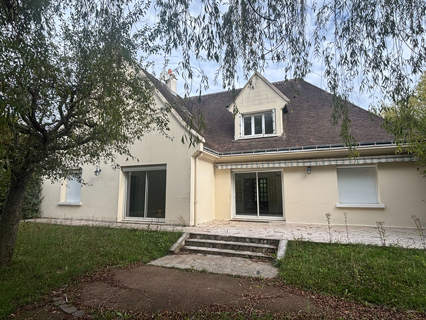 Agence immobilière de Bed ,  School Groupe - Bed ,  Family Tours