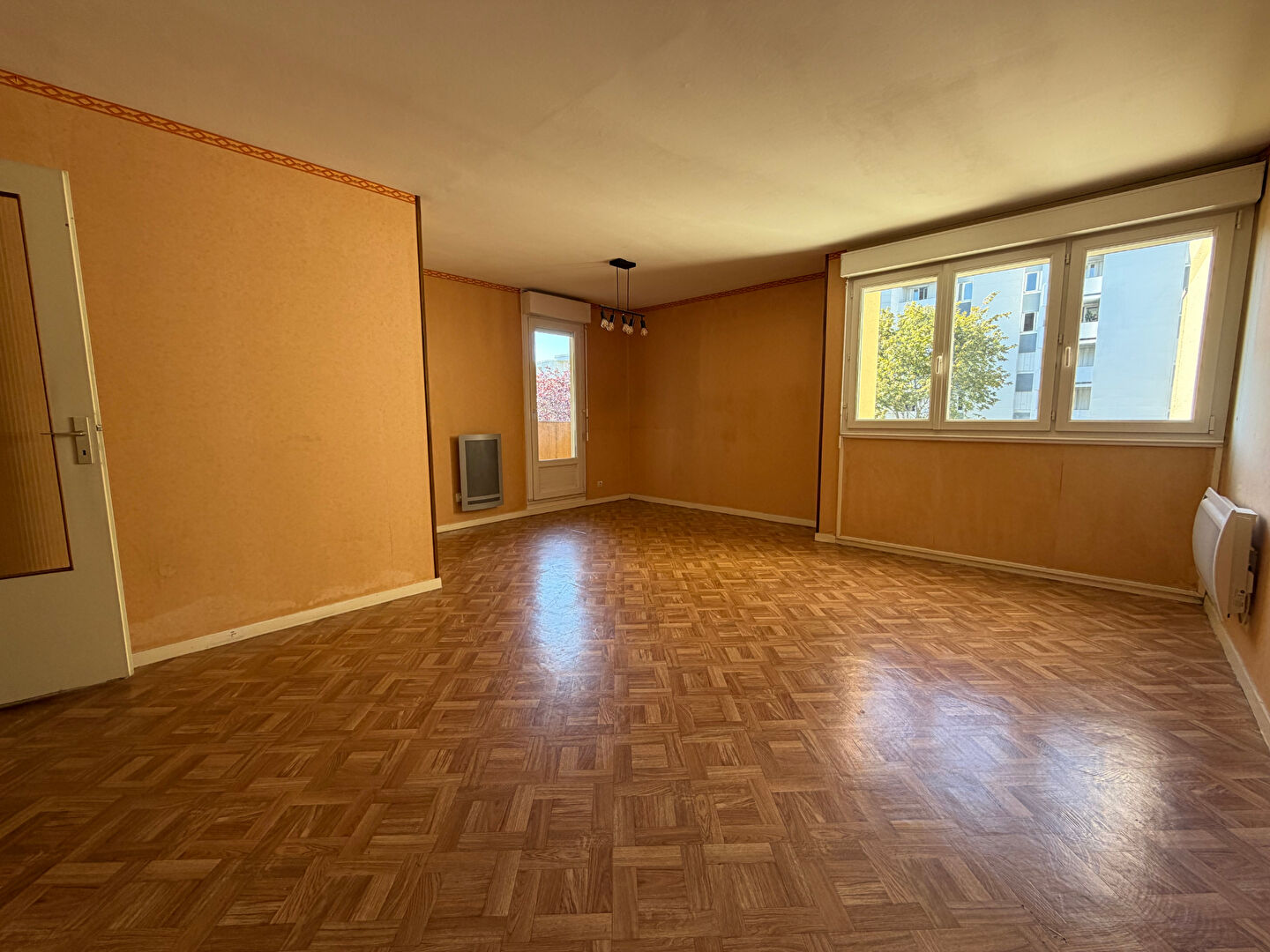 Agence immobilière de Bed ,  School Groupe - Bed ,  Family Tours