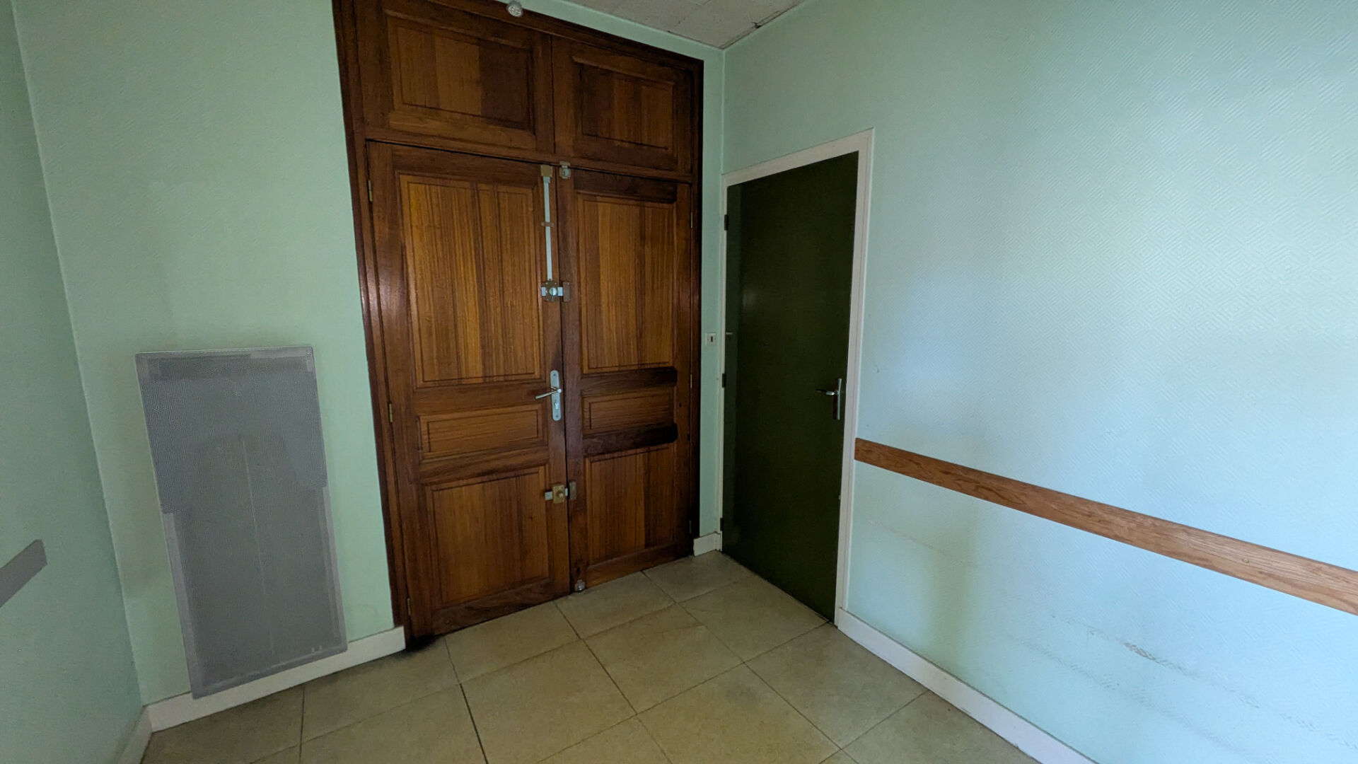 Photo Local Professionnel - Face au Potager du Roy image 3/6