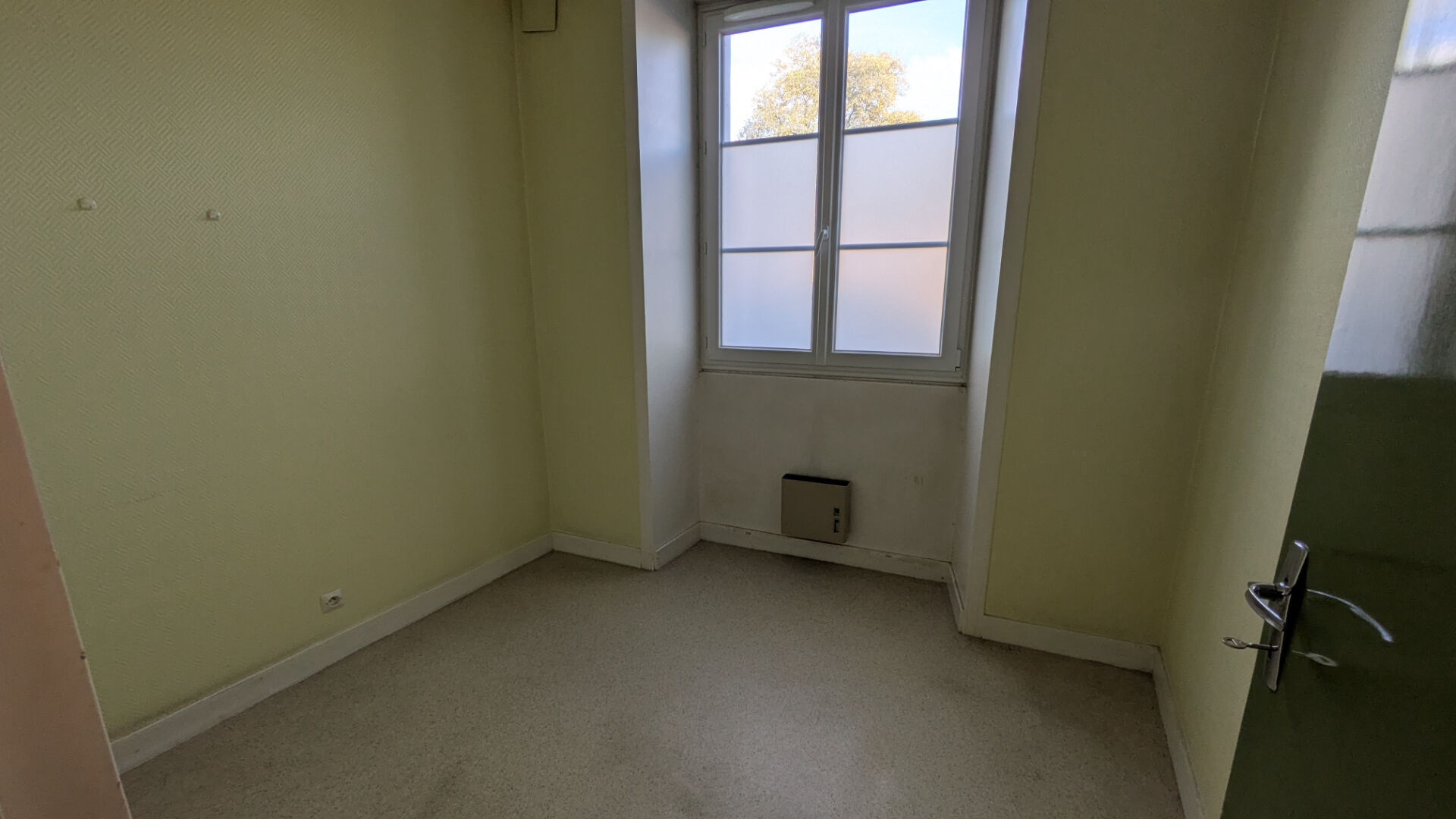 Photo Local Professionnel - Face au Potager du Roy image 5/6