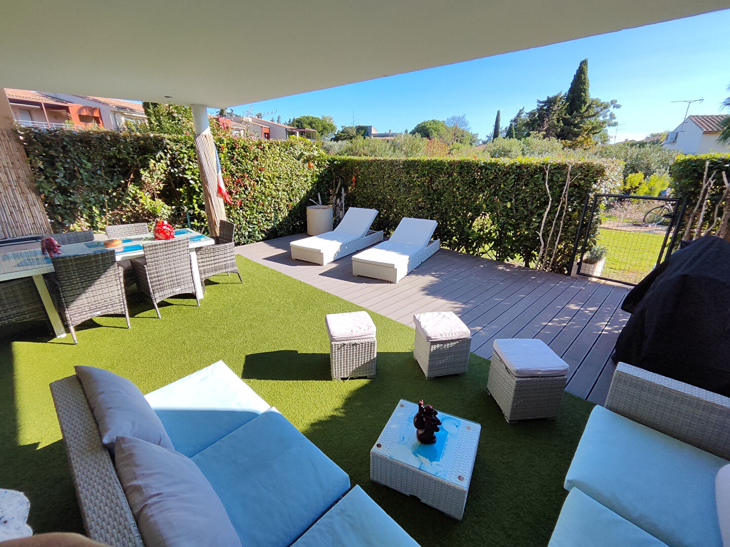 Lumineux appartement T3 en RDJ avec 2 parkings