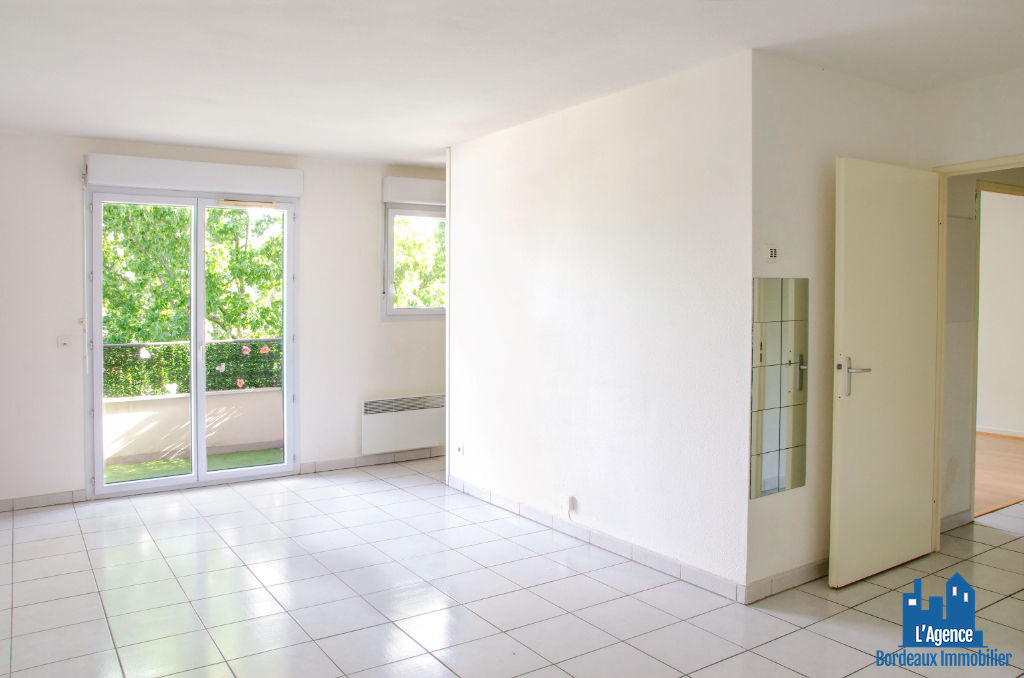VENDU PAR L'AGENCE. EXCLUSIVITÉ !!! BEGLES - APPARTEMENT TYPE 2 BIS DE 56 M² AVEC LOGGIA 7 M² + PLACE DE PARKING. Michaël VIGIER 06.70.29.94.95.