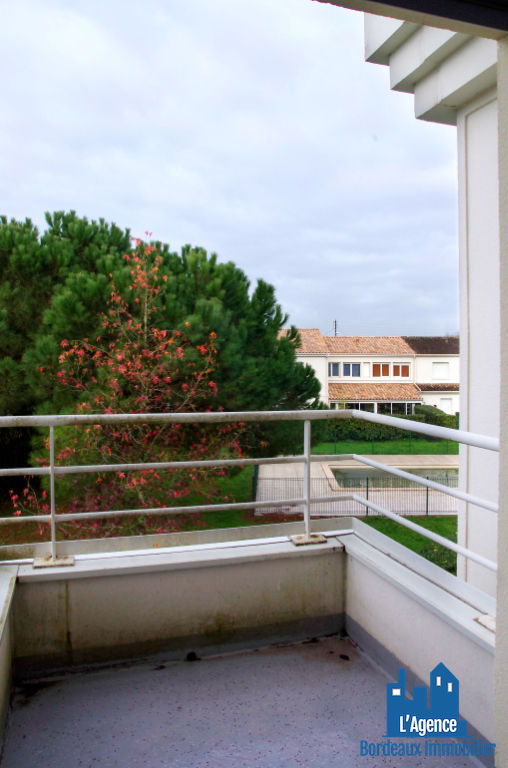 Photo VENDU PAR L'AGENCE ! EXCLUSIVITÉ !!! SPECIAL INVESTISSEUR -TALENCE - APPARTEMENT TYPE 1 DE 20 M² + PLACE DE PARKING. Michaël VIGIER 06.70.29.94.95. image 5/6