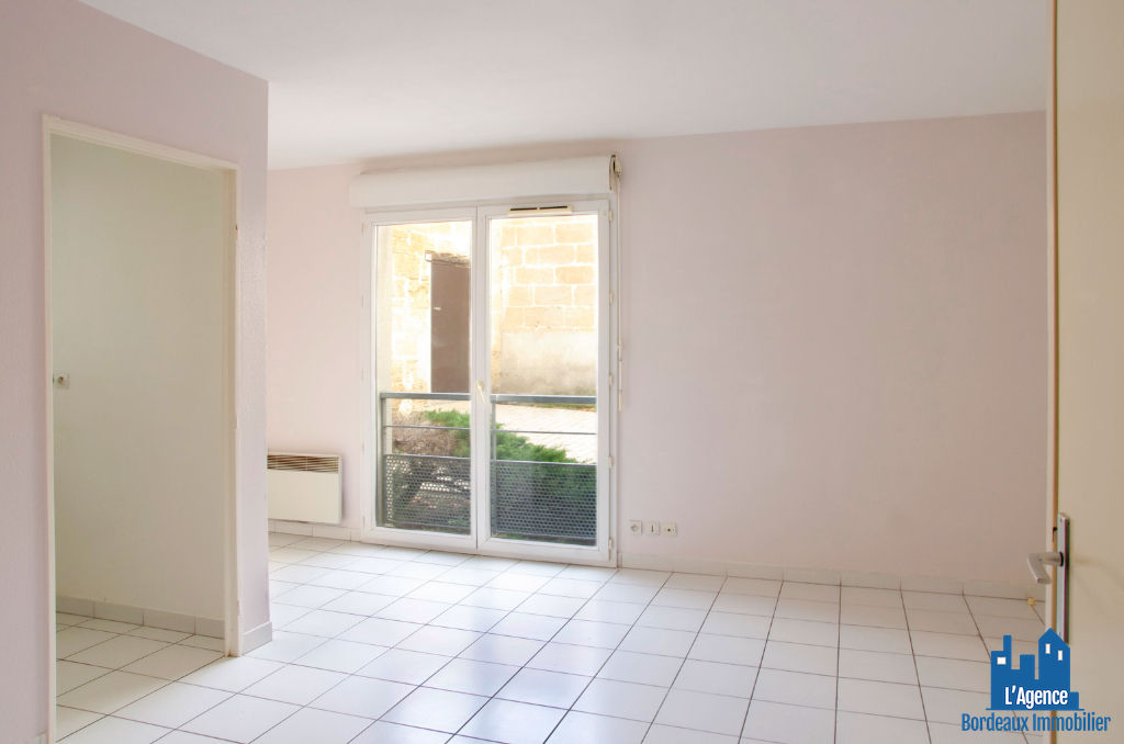 VENDU PAR L'AGENCE. EXCLUSIVITÉ ! CESTAS - APPARTEMENT TYPE 2 DE 38 M²  + PLACE DE PARKING. Benoît TREMENT 06.51.26.22.32.