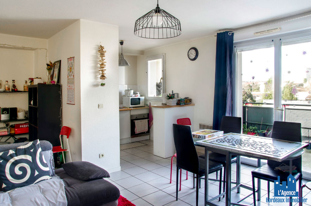 DÉJÀ VENDU PAR L'AGENCE ! EXCLUSIVITÉ !!! BEGLES - EURATLANTIQUE - APPARTEMENT TYPE 3 DE 67 M² AVEC TERRASSE + 2 PLACES DE PARKING. Michaël VIGIER 06.70.29.94.95.