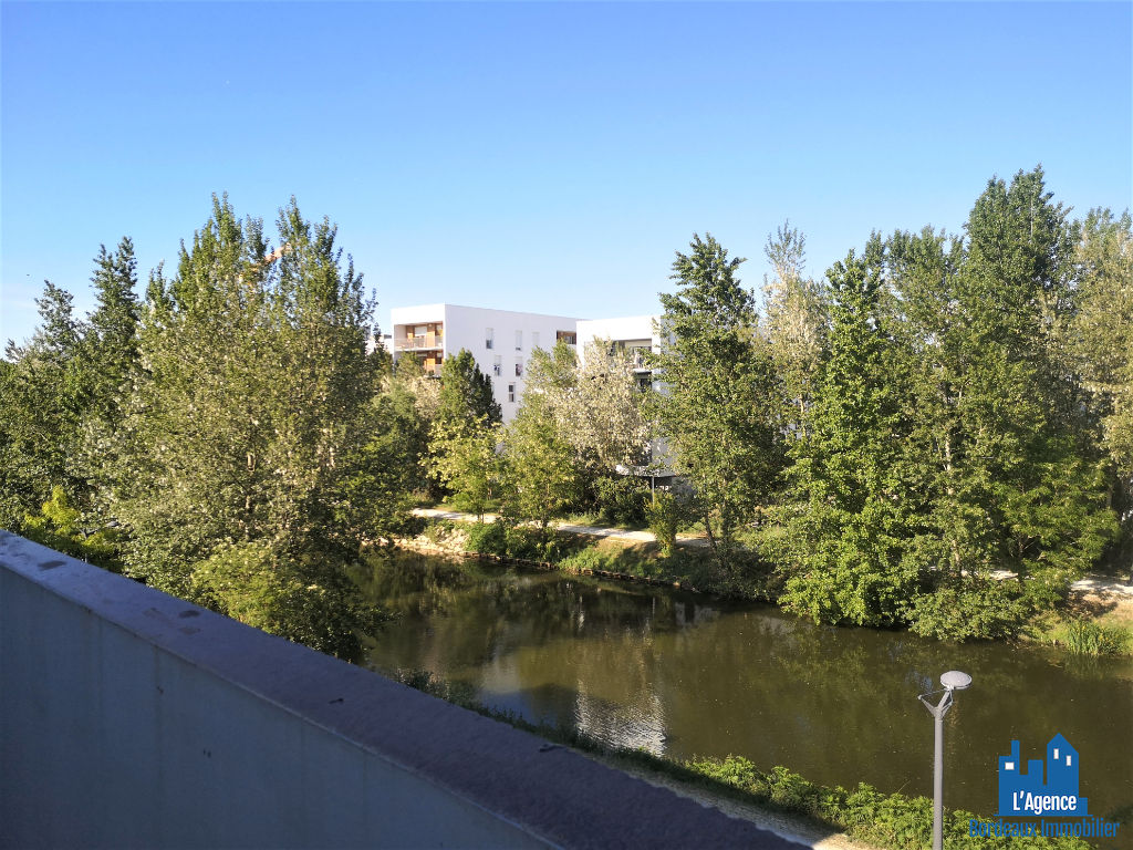 Photo VENDU PAR L'AGENCE. EXCLUSIVITÉ ! SPÉCIAL INVESTISSEUR - BRUGES - APPARTEMENT TYPE 3 DE 61 M² AVEC TERRASSE DE 8 M² + PLACES DE PARKING EN SOUS-SOL. Benoît TREMENT Tel:06.51.26.22.32. image 5/6