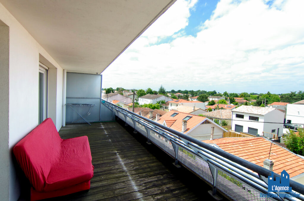 Photo VENDU PAR L'AGENCE. EXCLUSIVITÉ ! VILLENAVE D'ORNON - APPARTEMENT TYPE 3 EN DUPLEX DE 56 M² AVEC TERRASSE DE 18M²  + PLACE DE PARKING EN SOUS-SOL. Benoît TREMENT Tel:06.51.26.22.32. image 5/6