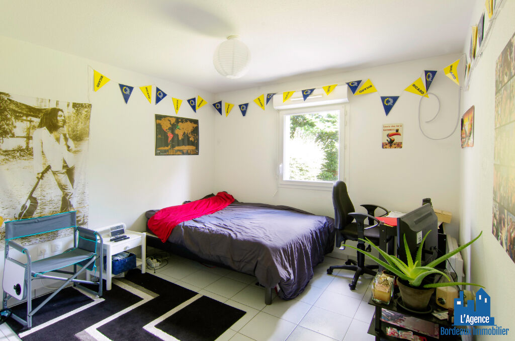 Photo VENDU PAR L'AGENCE ! EXCLUSIVITE  !!! PESSAC - APPARTEMENT T3 VENDU LIBRE -  56 M² + 2 PARKINGS !! Martine PASSICOS Tel:06.62.93.61.68. image 5/6