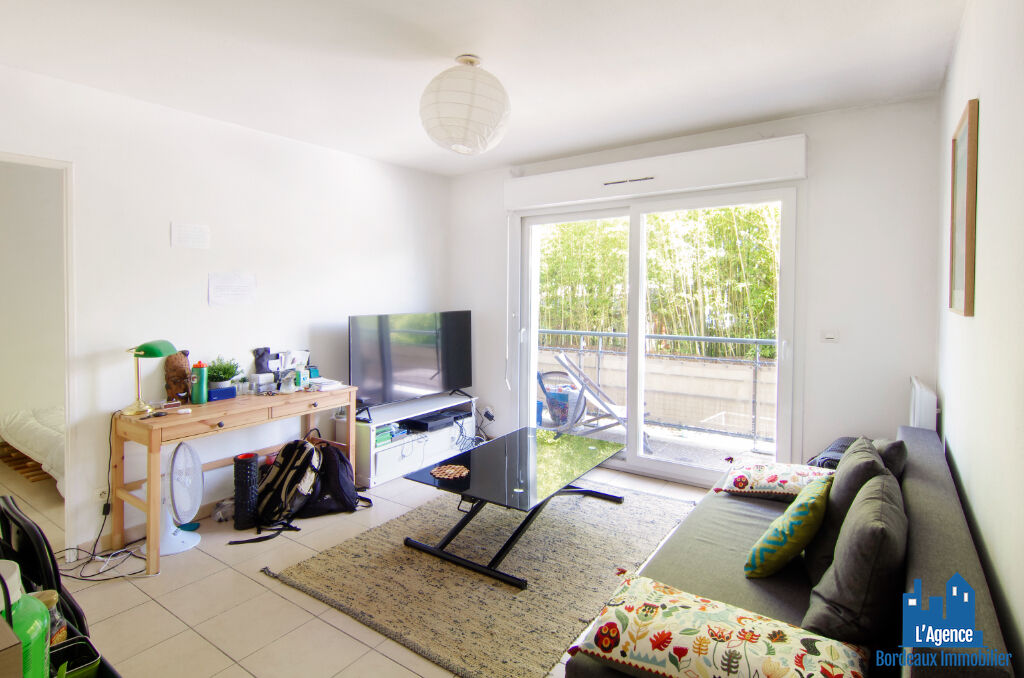 VENDU PAR L'AGENCE. EXCLUSIVITÉ ! MÉRIGNAC - APPARTEMENT TYPE 2 DE 33 M² AVEC BALCON +  PLACE DE PARKING EN SOUS-SOL. Benoît TREMENT Tel:06.51.26.22.32.