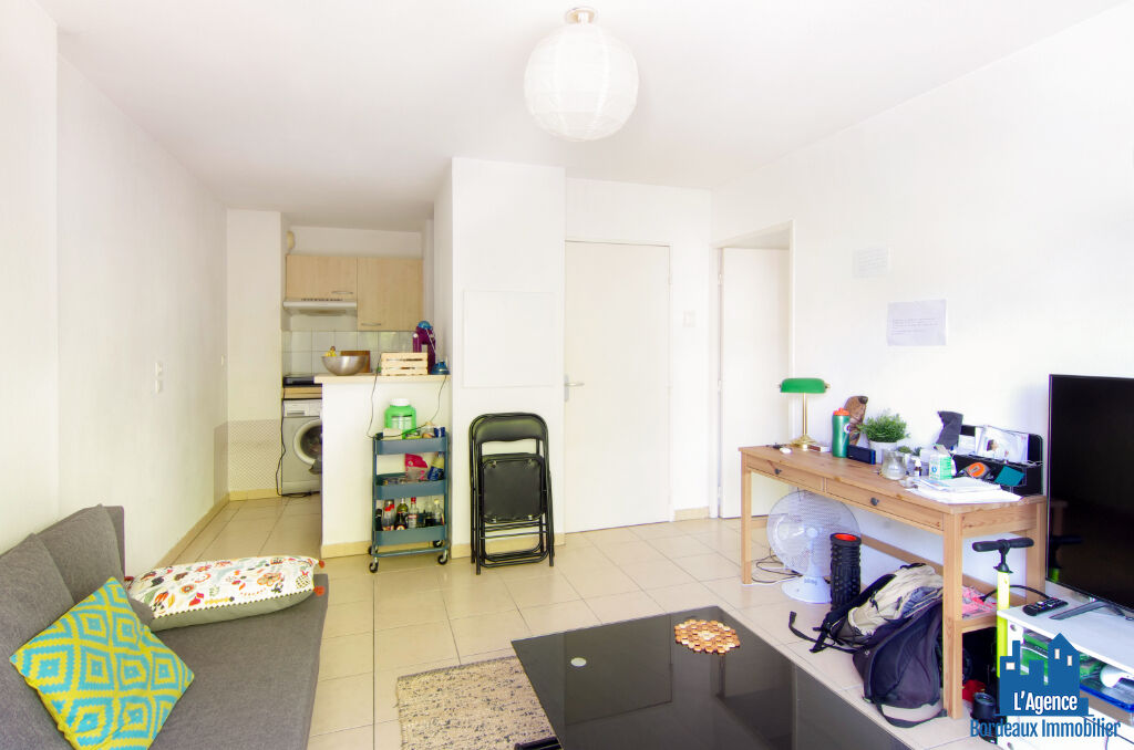 Photo VENDU PAR L'AGENCE. EXCLUSIVITÉ ! MÉRIGNAC - APPARTEMENT TYPE 2 DE 33 M² AVEC BALCON +  PLACE DE PARKING EN SOUS-SOL. Benoît TREMENT Tel:06.51.26.22.32. image 2/6