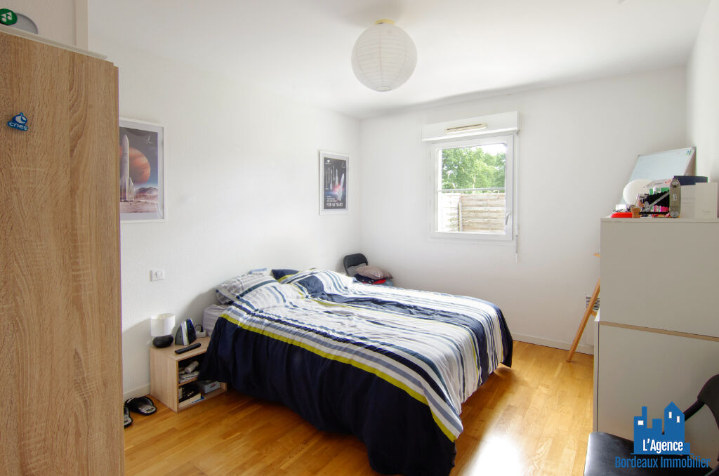 Photo VENDU PAR L'AGENCE. EXCLUSIVITÉ ! SAINT MÉDARD-EN-JALLES - APPARTEMENT TYPE 3 DE 56 M² AVEC JARDIN + DEUX PLACES DE PARKING. Benoît TREMENT Tel:06.51.26.22.32. image 3/6