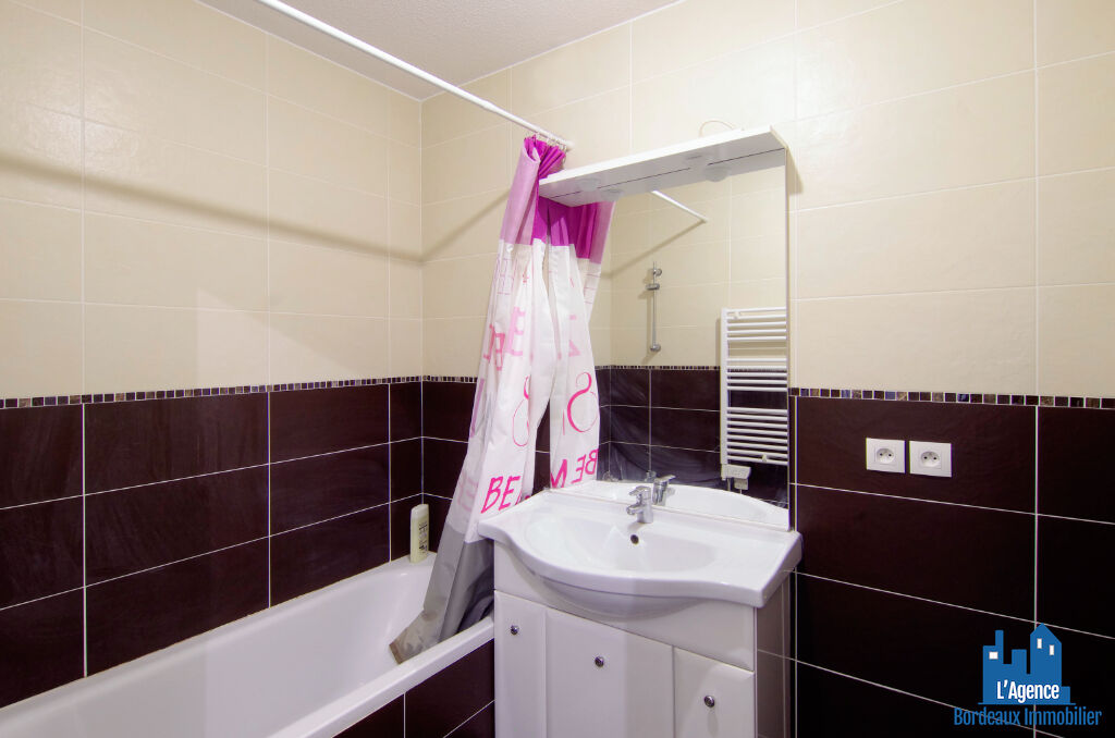 Photo VENDU PAR L'AGENCE !!! FLOIRAC - APPARTEMENT TYPE 2 DE 46 M² AVEC TERRASSE + PLACE DE PARKING EN SOUS-SOL. Michaël VIGIER 06.70.29.94.95. image 6/6