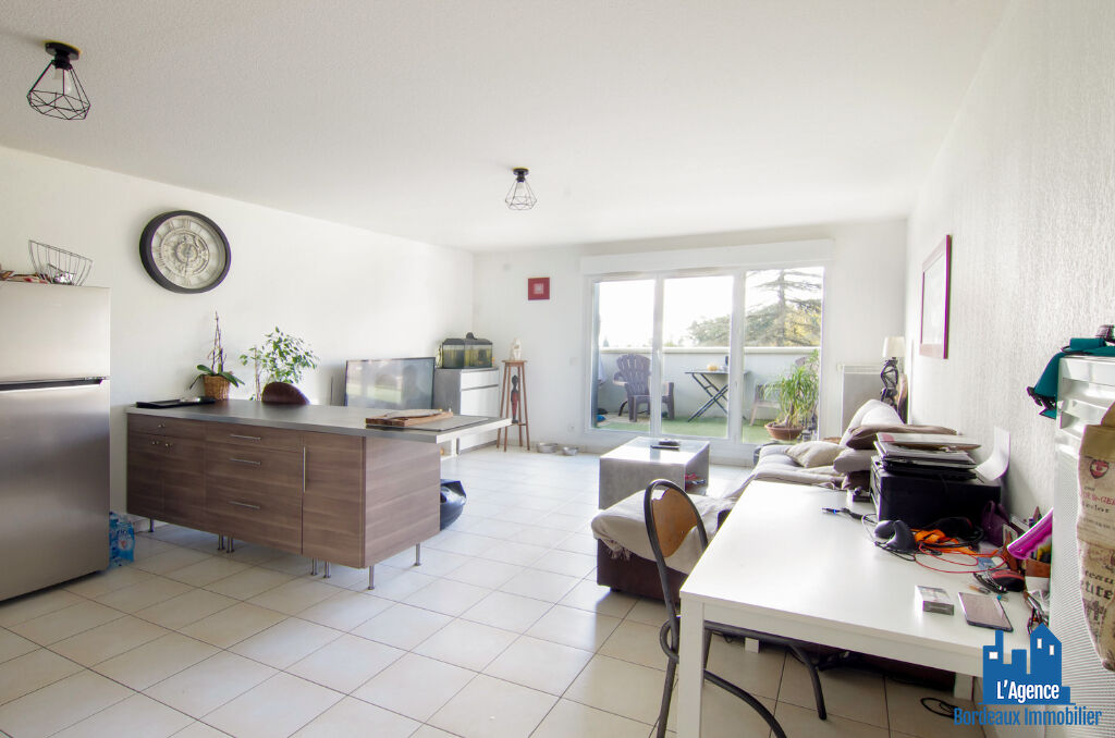 Photo VENDU PAR L'AGENCE ! SPECIAL INVESTISSEUR - FLOIRAC - APPARTEMENT TYPE 3 DE 66 M² AVEC 2 TERRASSES + 2 PLACES DE PARKING SOUS-SOL ET EXTERIEUR. VENDU LOUÉ !!!  Michaël VIGIER 06.70.29.94.95. image 2/6
