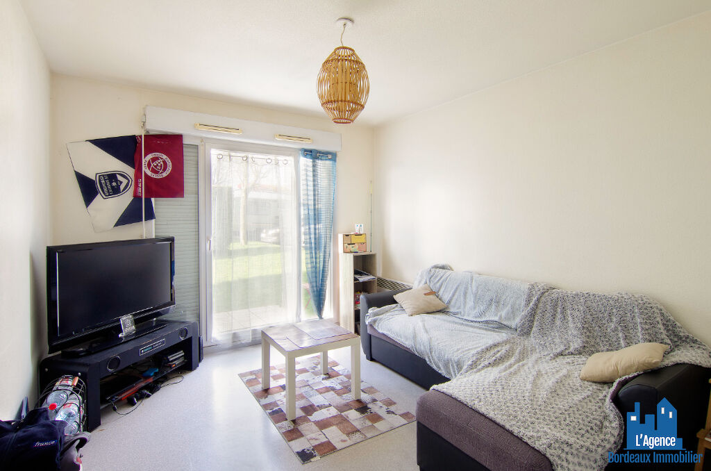 VENDU PAR L'AGENCE !!! SPECIAL INVESTISSEUR - MERIGNAC ARLAC - APPARTEMENT TYPE 1 DE 20 m² AVEC TERRASSE + PLACE DE PARKING. VENDU LOUÉ !!! Michaël VIGIER Tel:06.70.29.94.95.