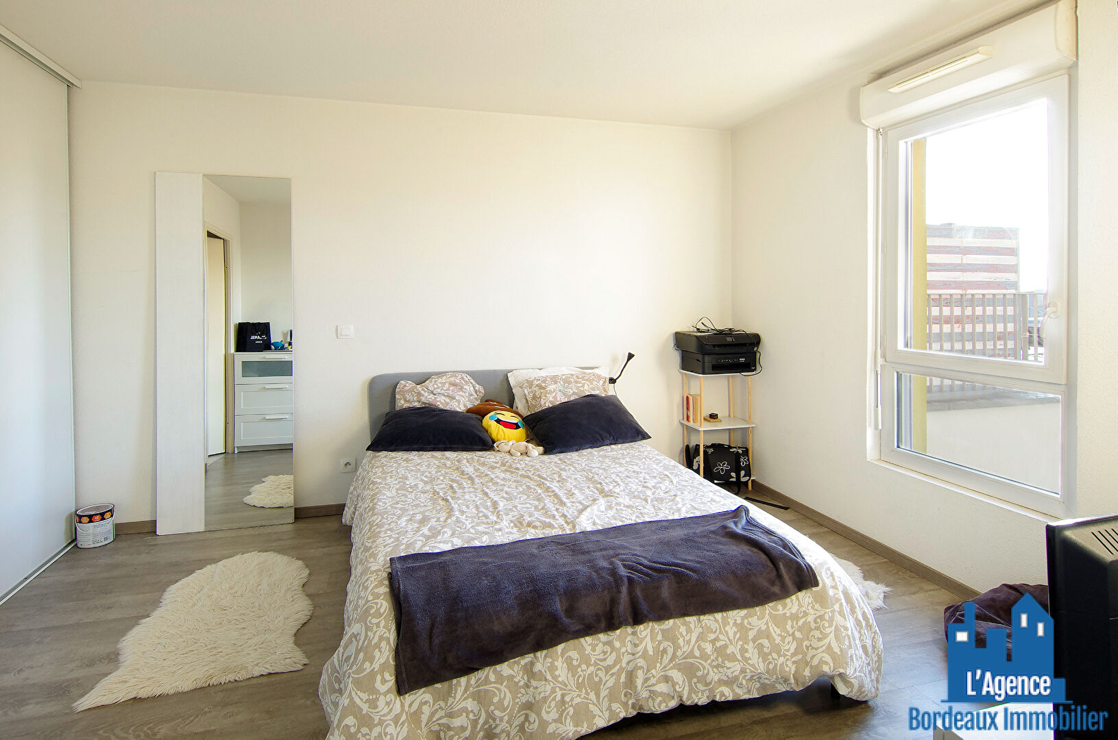 Photo VENDU PAR L'AGENCE !! EXCLUSIVITE !! BEGLES - SPECIAL INVESTISSEUR - APPARTEMENT DE TYPE 2 DE 39 M² AVEC BALCON ET PLACE DE PARKING. MARTINE PASSICOS  06 62 93 61 68 image 6/6