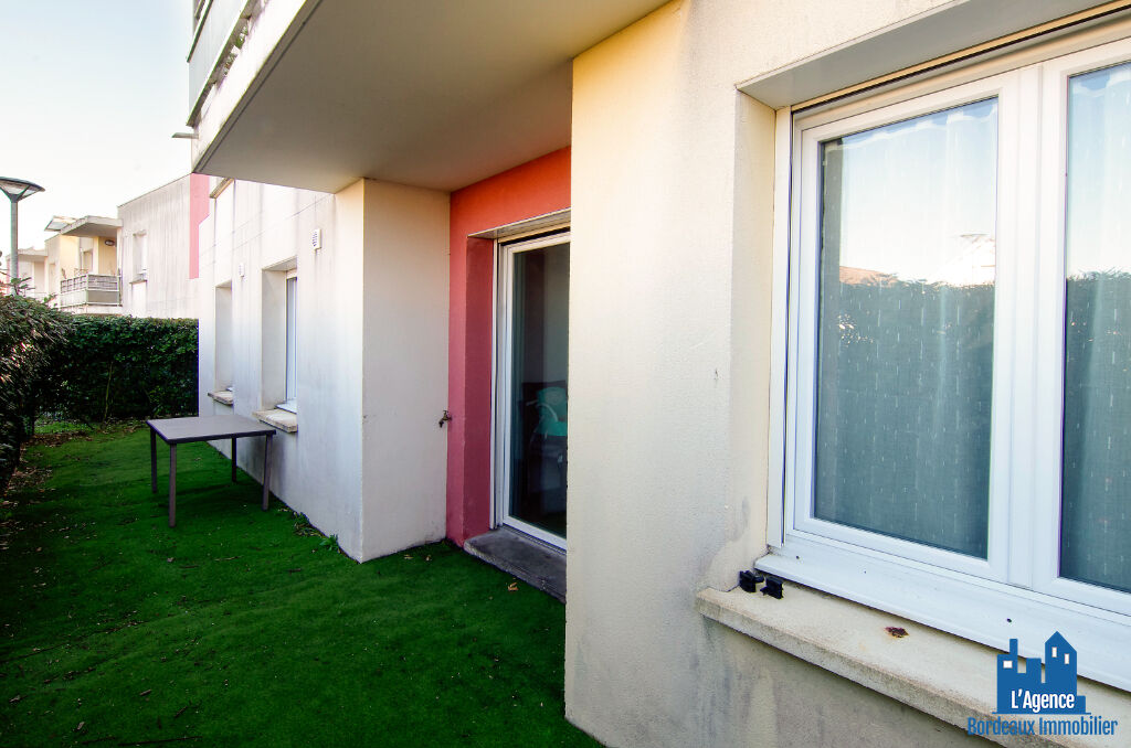Photo VENDU PAR L'AGENCE. EXCLUSIVITÉ ! SPÉCIAL INVESTISSEUR - EYSINES - APPARTEMENT TYPE 3 DE 62 M² AVEC JARDIN + UNE PLACE DE PARKING. Benoît TREMENT Tel:06.51.26.22.32. image 5/6