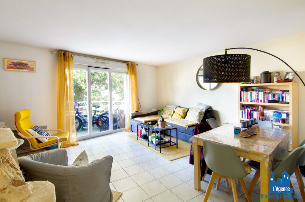 VENDU PAR L'AGENCE ! EXCLUSIVITÉ !!!  GRADIGNAN - APPARTEMENT TYPE 3 DE 64 M² AVEC BALCON + PLACE DE PARKING. Michaël VIGIER 06 70 29 94 95