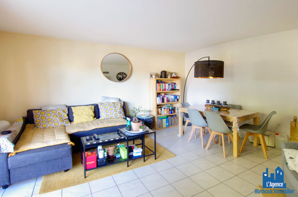 Photo VENDU PAR L'AGENCE ! EXCLUSIVITÉ !!!  GRADIGNAN - APPARTEMENT TYPE 3 DE 64 M² AVEC BALCON + PLACE DE PARKING. Michaël VIGIER 06 70 29 94 95 image 3/6