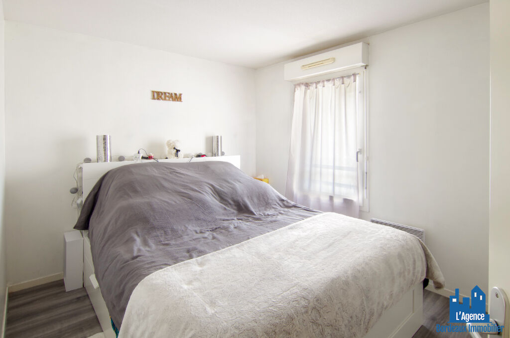 Photo VENDU PAR L'AGENCE ! EXCLUSIVITÉ !!!  GRADIGNAN - APPARTEMENT TYPE 3 DE 64 M² AVEC BALCON + PLACE DE PARKING. Michaël VIGIER 06 70 29 94 95 image 6/6