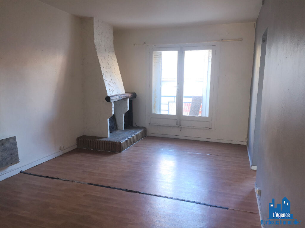 Photo VENDU PAR L'AGENCE !!! BORDEAUX JARDIN PUBLIC - APPARTEMENT TYPE 3 DE 65 M² TRAVERSANT AVEC LOGGIA - MARTINE PASSICOS Tel:06.62.93.61.68. image 2/6