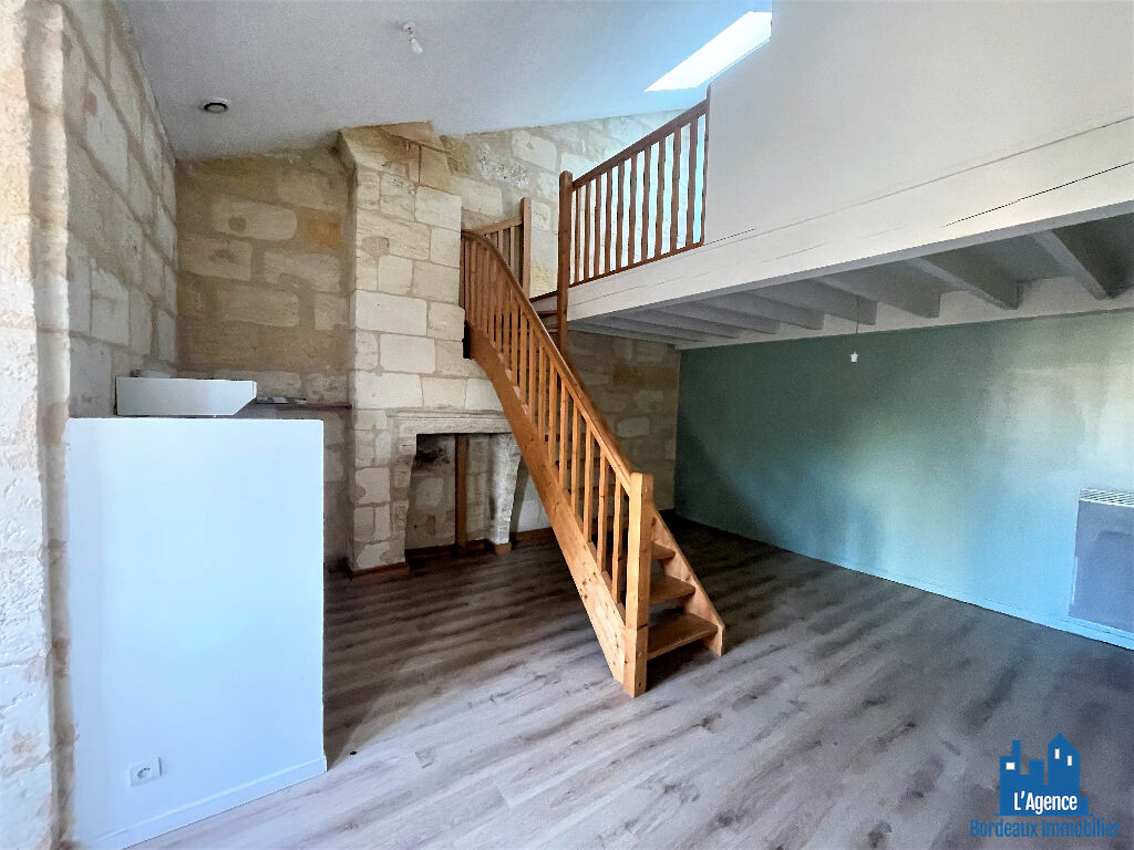 Photo VENDU PAR L'AGENCE. EXCLUSIVITÉ ! BORDEAUX BARRIÈRE DE BÈGLES- APPARTEMENT T2 DUPLEX LIBRE ! Benoît TREMENT Tel:06.51.26.22.32. image 2/6
