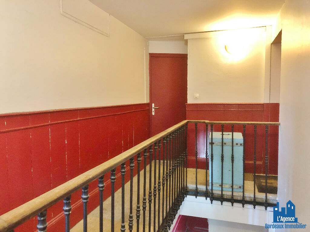 Photo VENDU PAR L'AGENCE. EXCLUSIVITÉ ! BORDEAUX BARRIÈRE DE BÈGLES - APPARTEMENT T2 DUPLEX LIBRE ! Benoît TREMENT Tel:06.51.26.22.32. image 5/6