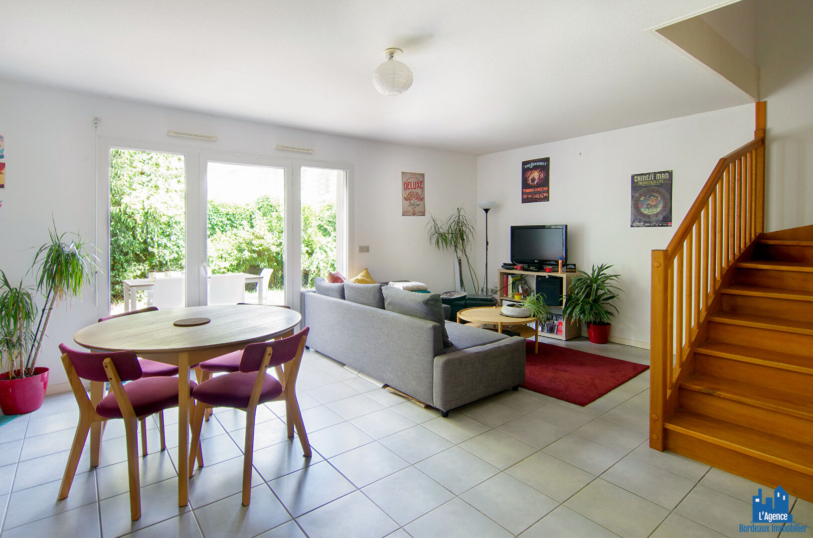 VENDU PAR L'AGENCE. EXCLUSIVITÉ ! SPÉCIAL INVESTISSEUR - VILLENAVE D'ORNON - VILLA TYPE 4 DE 80 M² AVEC JARDIN DE 97 M² + DEUX PLACES DE PARKING. Benoît TREMENT Tel:06.51.26.22.32.