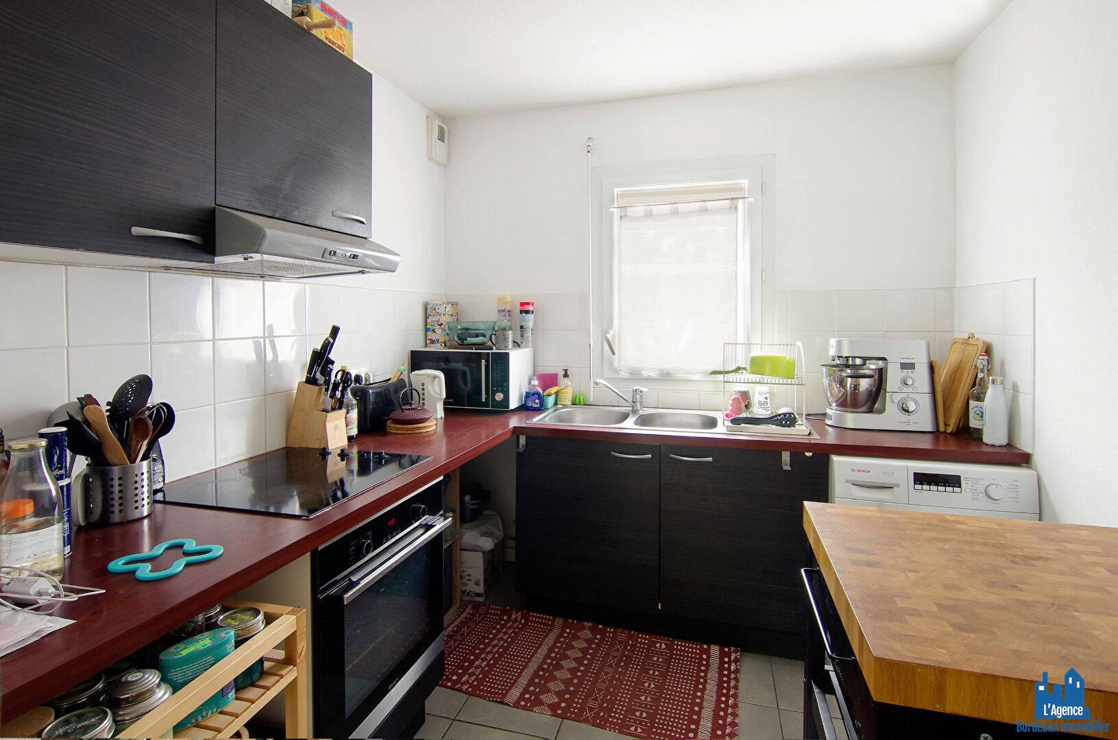 Photo VENDU PAR L'AGENCE. EXCLUSIVITÉ ! SPÉCIAL INVESTISSEUR - VILLENAVE D'ORNON - VILLA TYPE 4 DE 80 M² AVEC JARDIN DE 97 M² + DEUX PLACES DE PARKING. Benoît TREMENT Tel:06.51.26.22.32. image 2/6